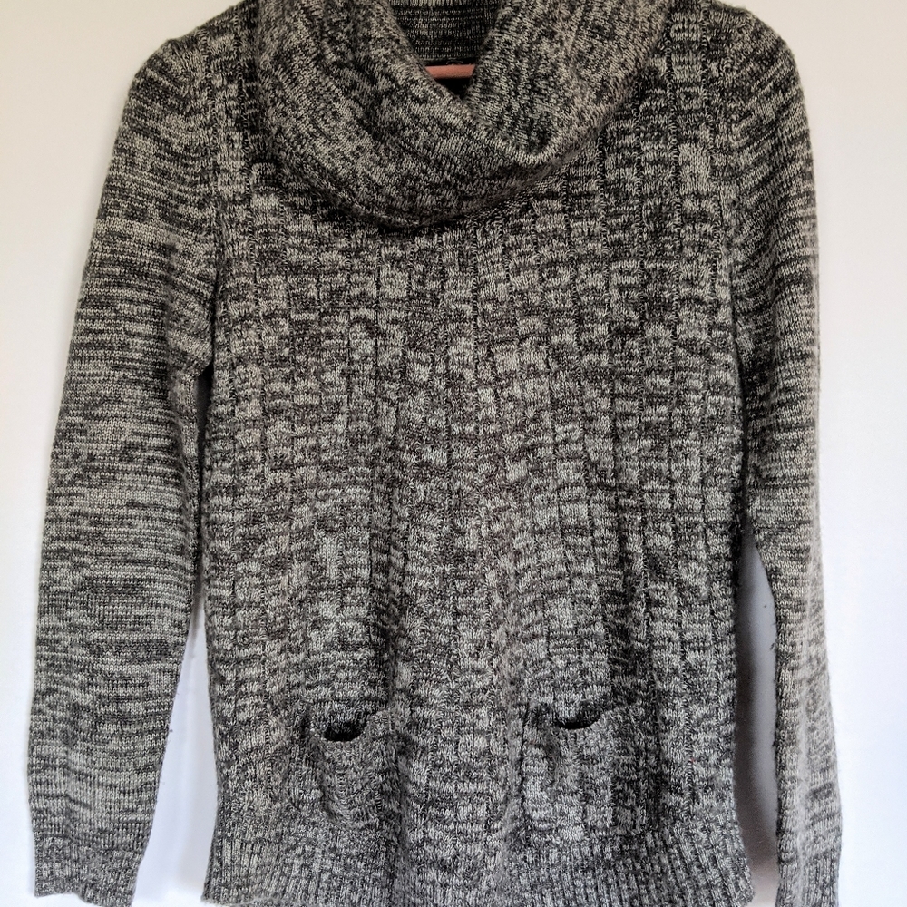 Cupio‎ sweater